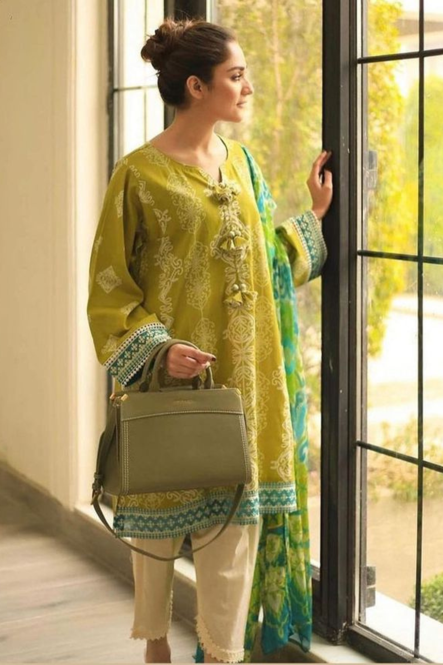 Gulalai's Lawn Wear GL-238