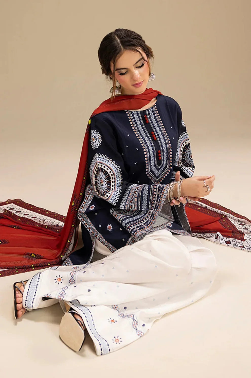 Gulalai's Winter Wear GW-5051