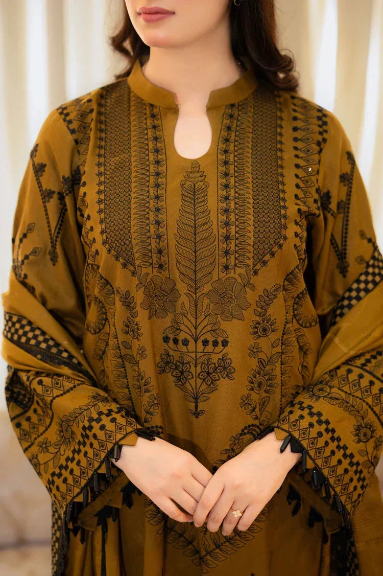 Gulalai's Winter Wear GW-5093