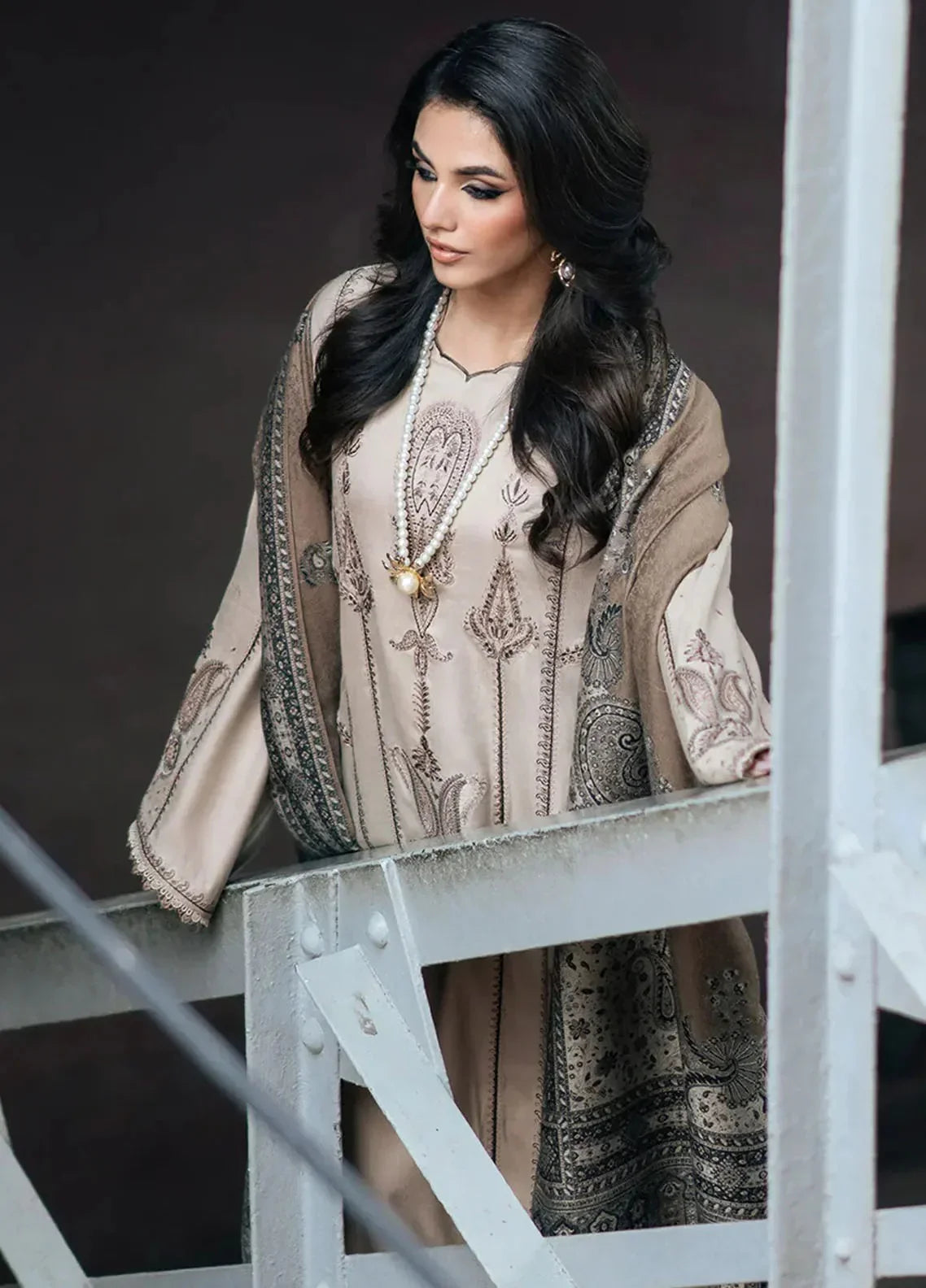 Gulalai's Winter Wear GW-5095