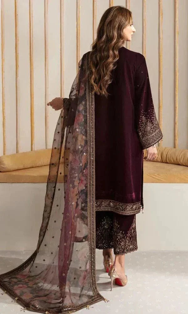 Gulalai's Velvet Wear GV-9011