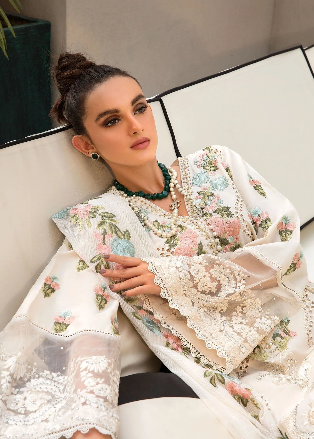 Gulalai's Winter Wear GW-5005