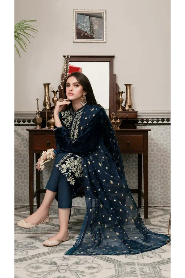 Gulalai's Velvet Wear GV-9007