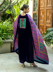 Roshni Velvet 3 Piece D-2005