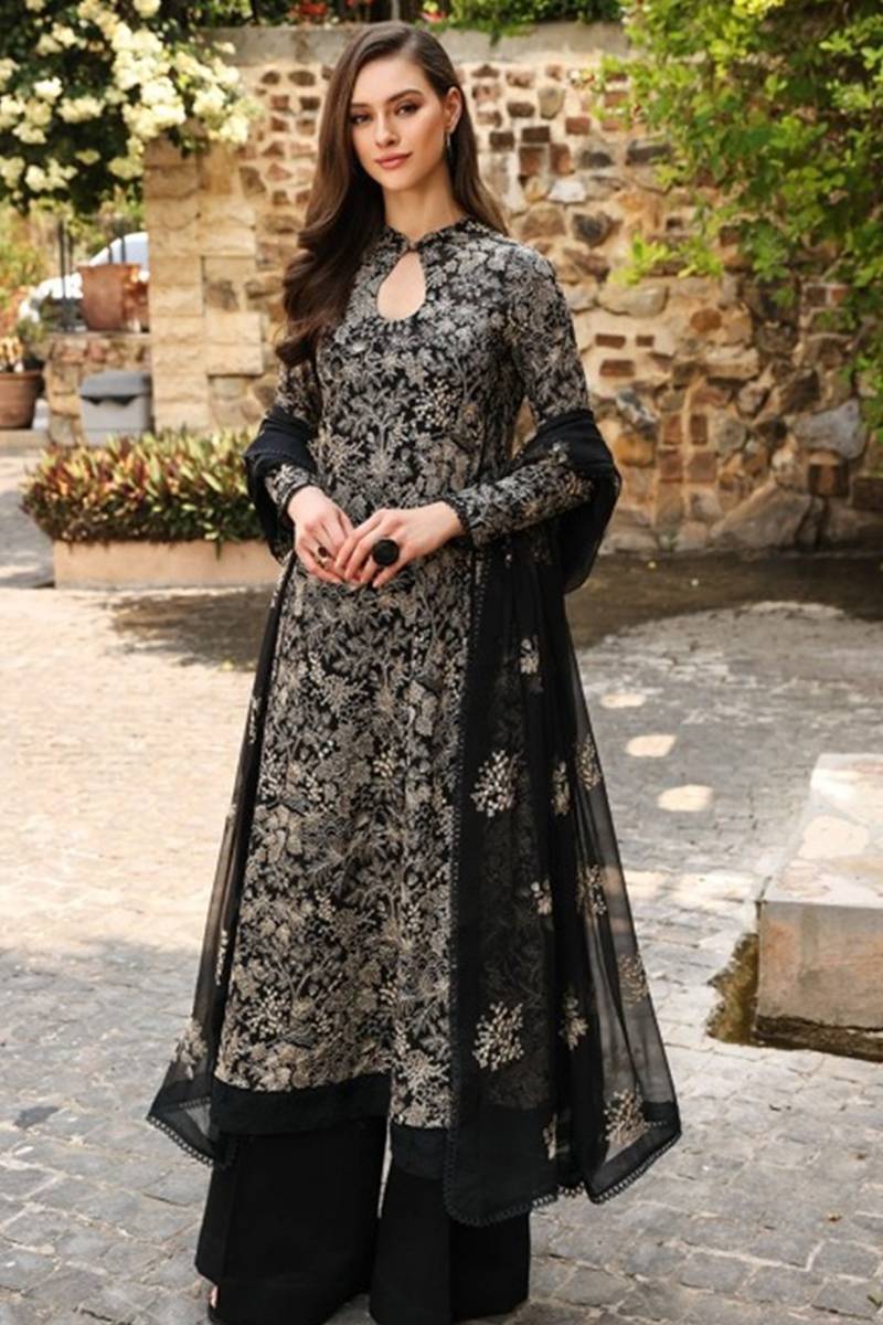 Gulalai's Winter Wear GW-5044