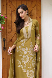 Gulalai's Winter Wear GW-5135