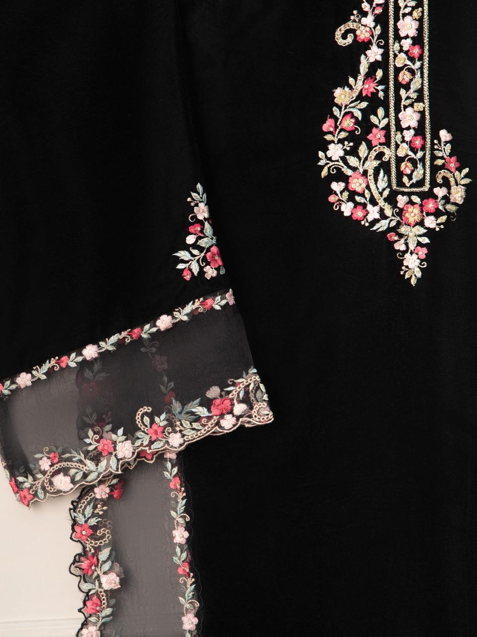 Shahnaz Velvet 3 Piece D-2015