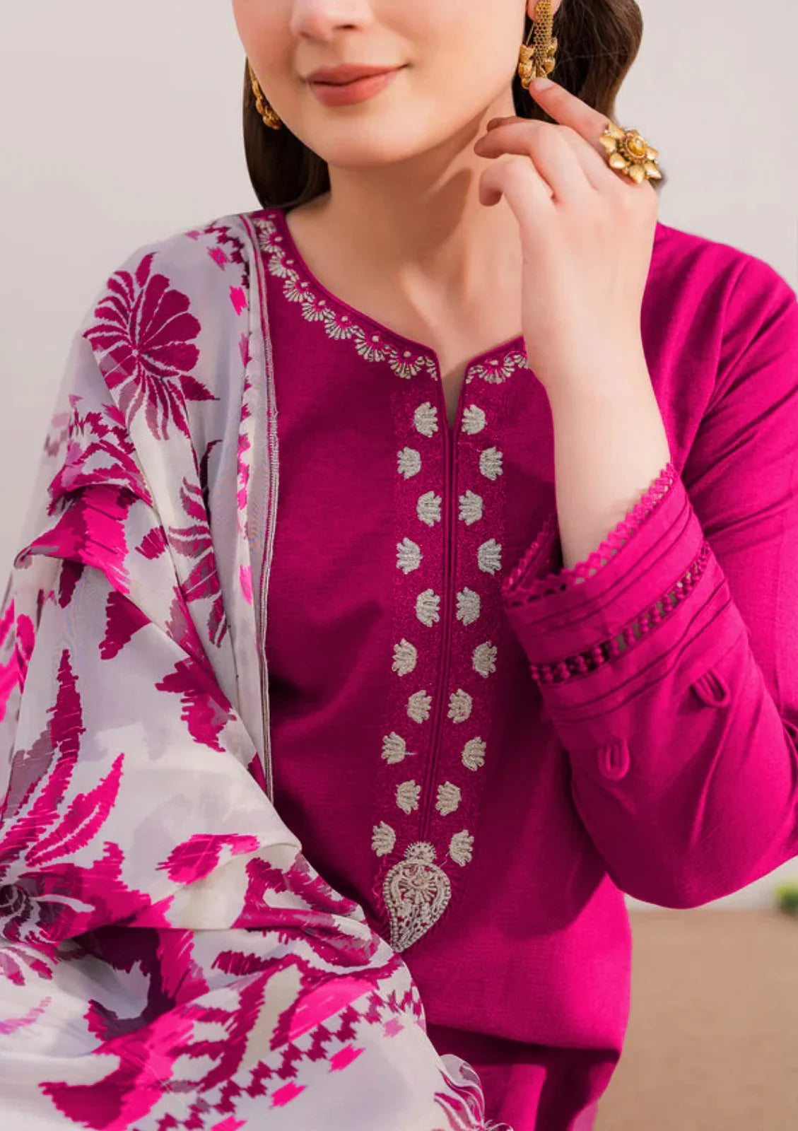 Gulalai's Winter Wear GW-5067