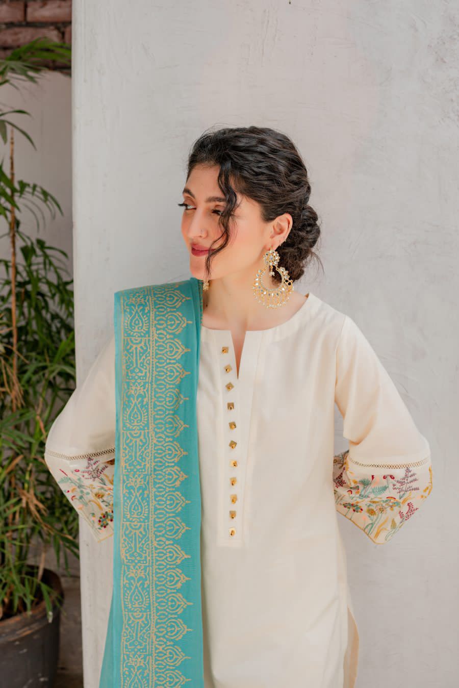 Gulalai's Winter Wear GW-5087