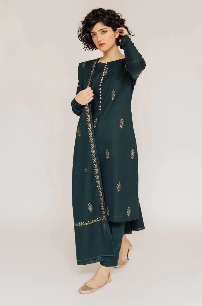 Gulalai's Winter Wear GW-5029