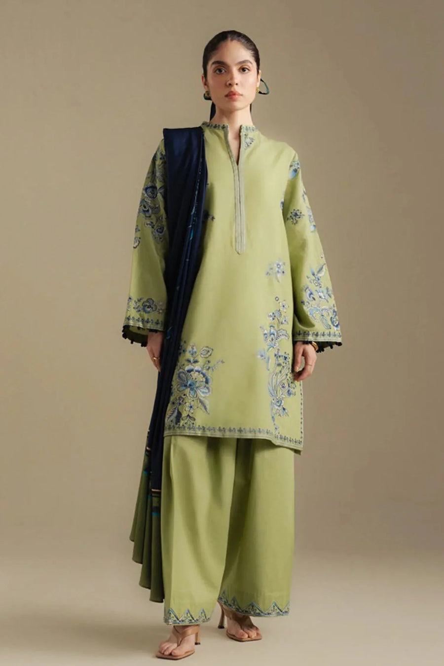 Gulalai's Winter Wear GW-5127