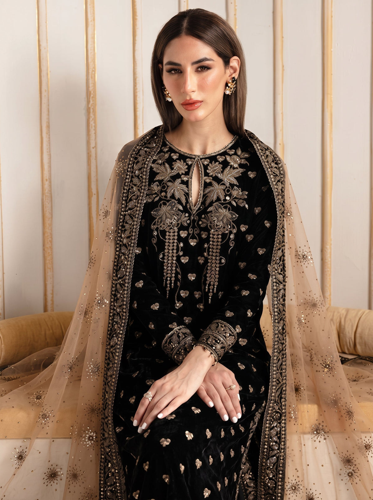 Farah Velvet 3 Piece D-2004