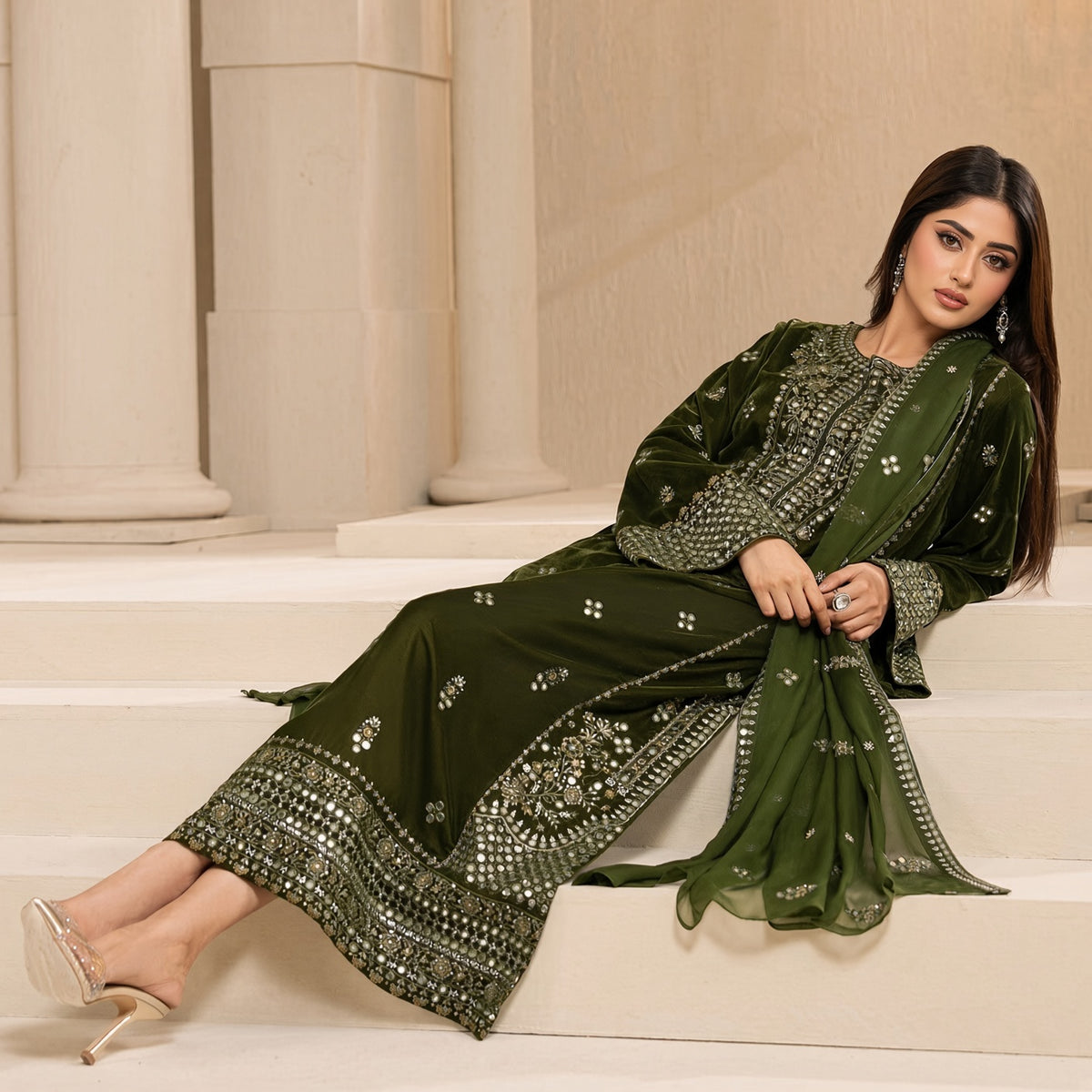 Ayeda Velvet 3 Piece D-2014