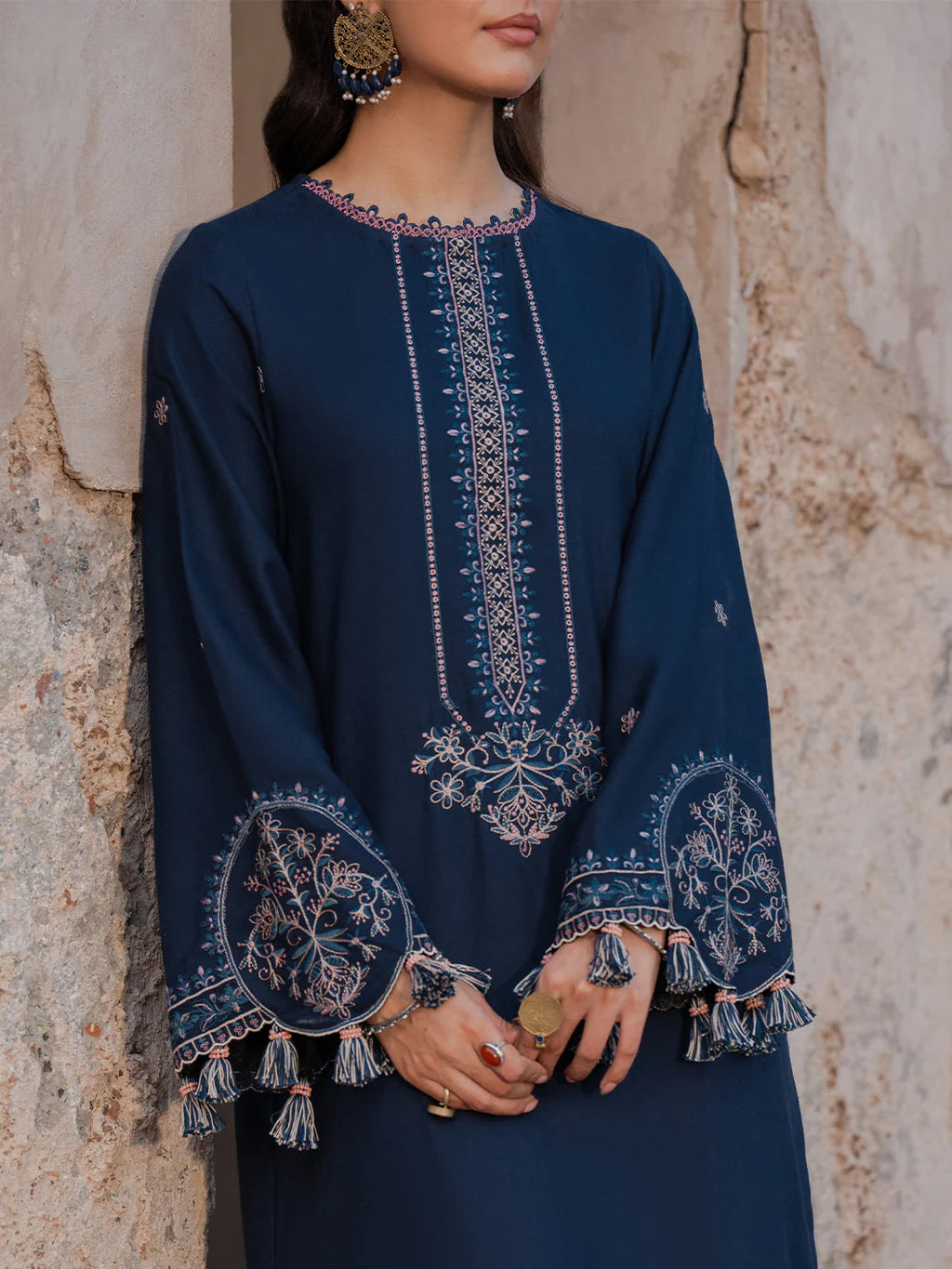 Gulalai's Winter Wear GW-5136