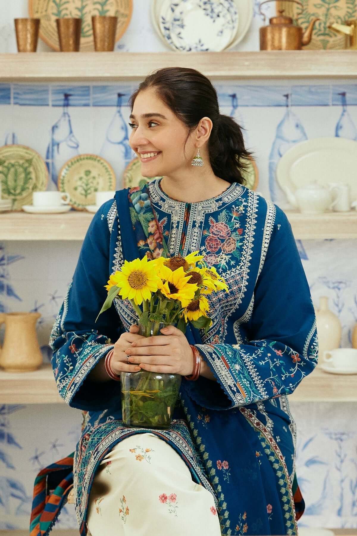 Gulalai's Winter Wear GW-5053