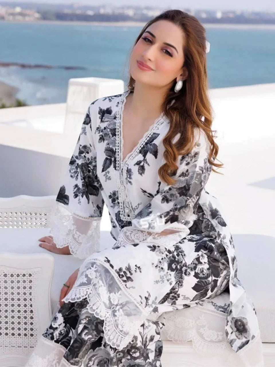 Gulalai's Lawn Wear GL-325